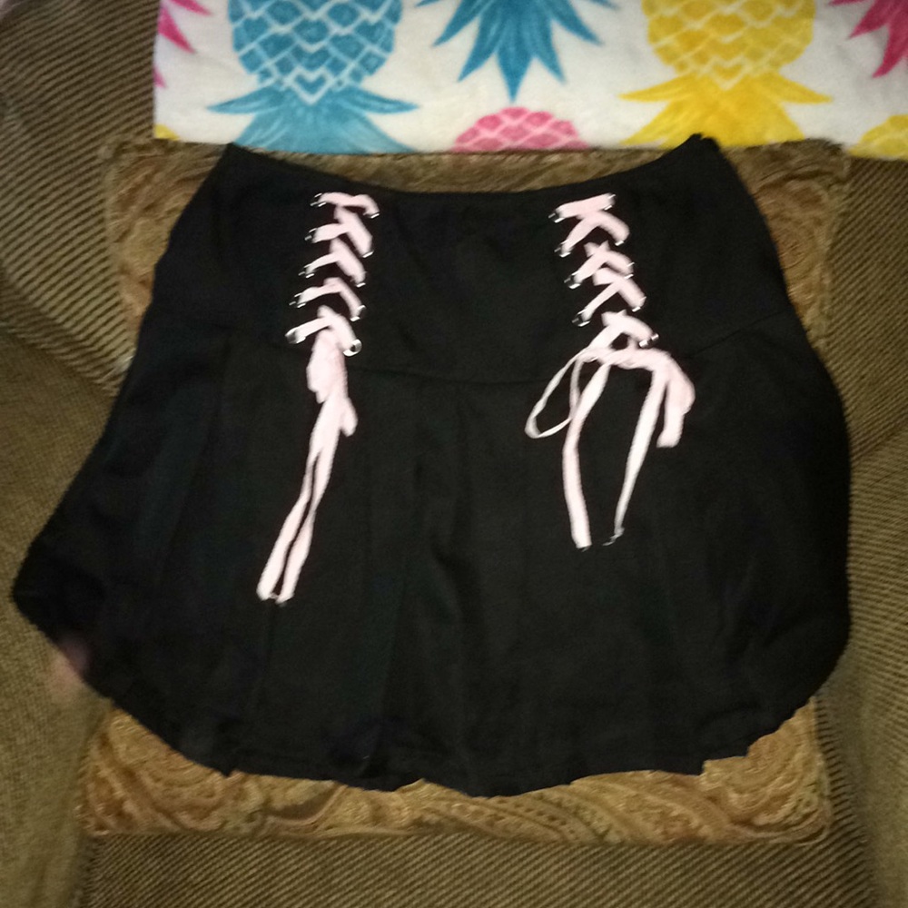 Hot topic skirt